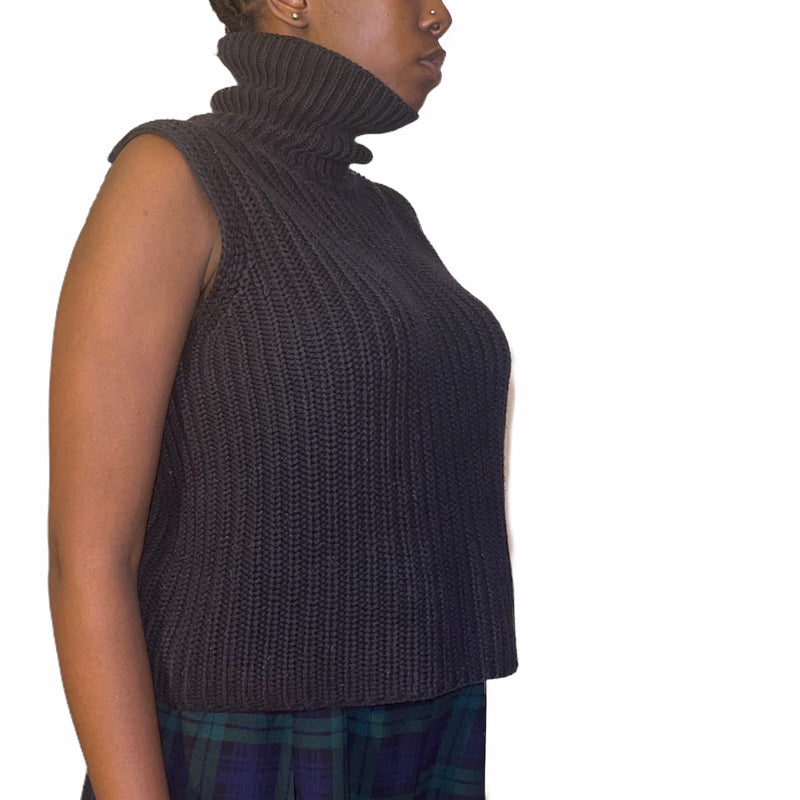 Vintage Turtleneck Knit Sweater (S-M)